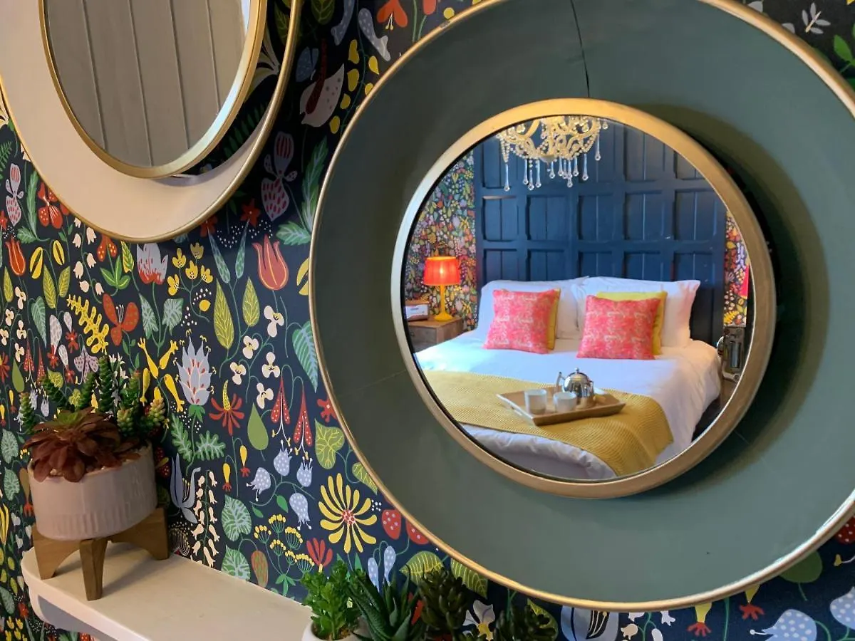 Sherlocks Bed & Breakfast