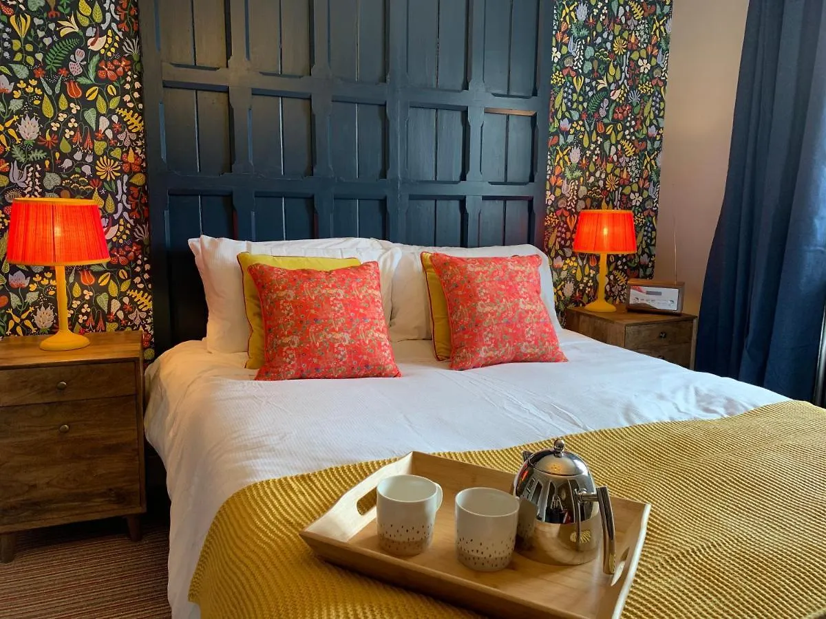Sherlocks Bed & Breakfast *