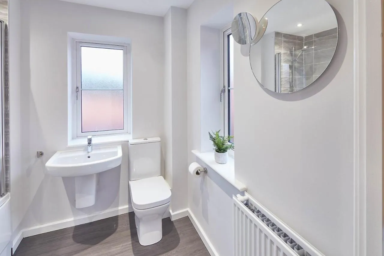 Host & - High Tide Holiday home *