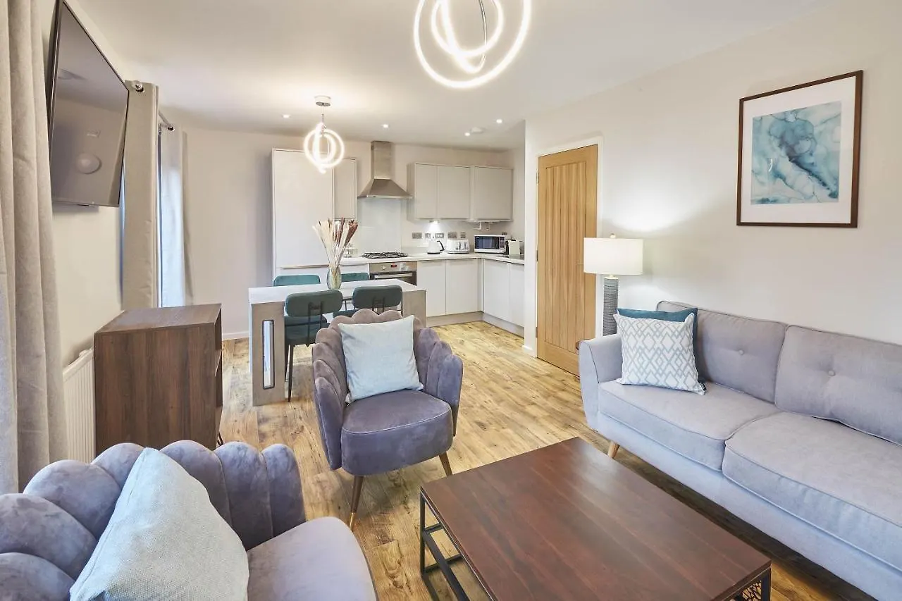 Host & - High Tide Holiday home *