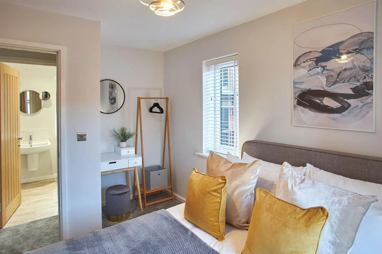 Host & - Guillemot House *