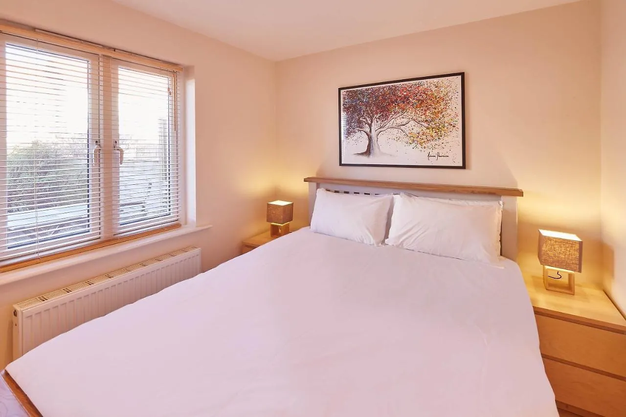 Host & - The Scuttlebutt Townhouse Holiday home *
