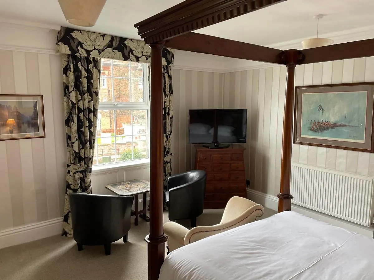 Bed and Breakfast Arundel House 3*