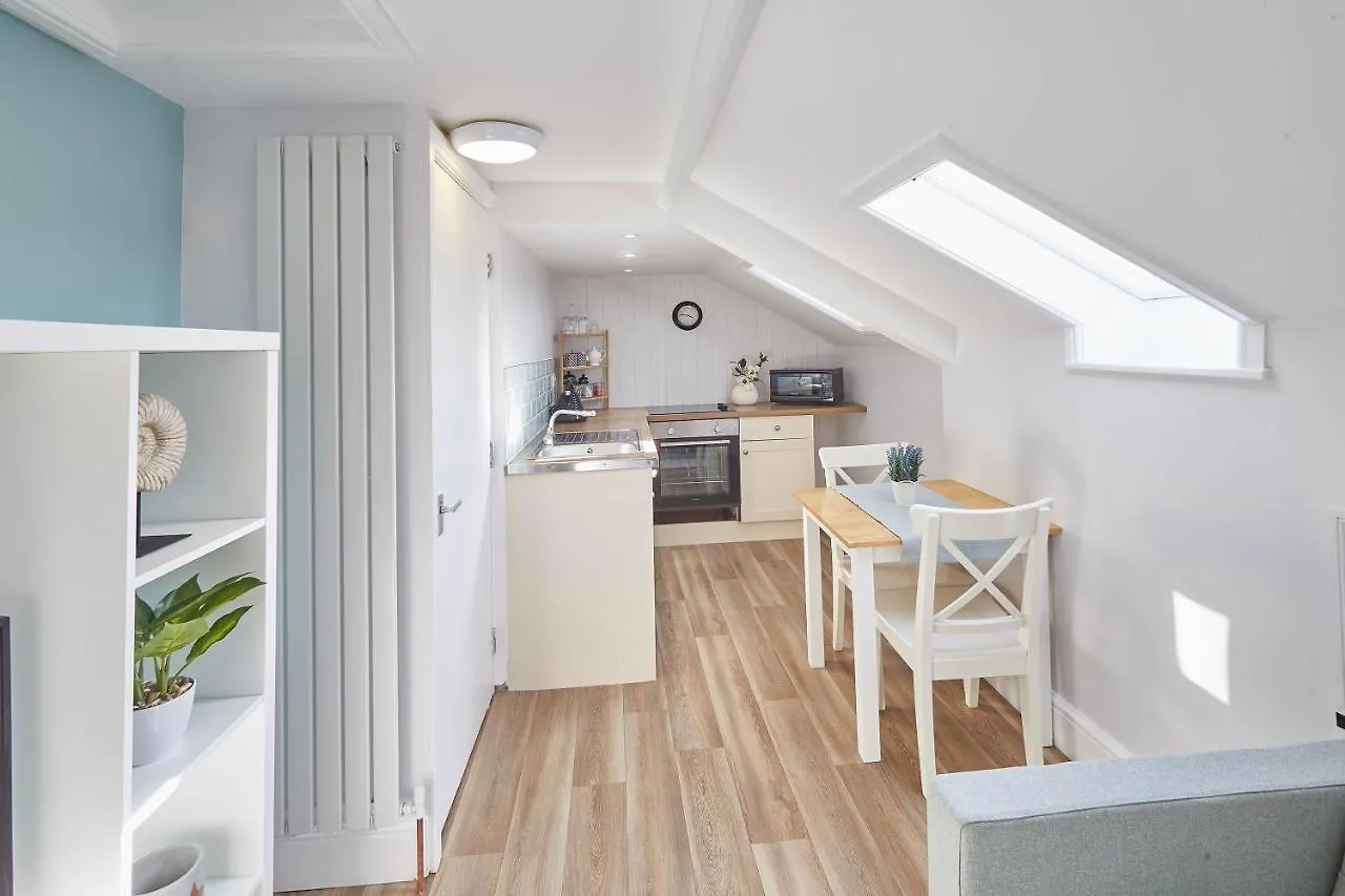 Host & - Cooks Whitby