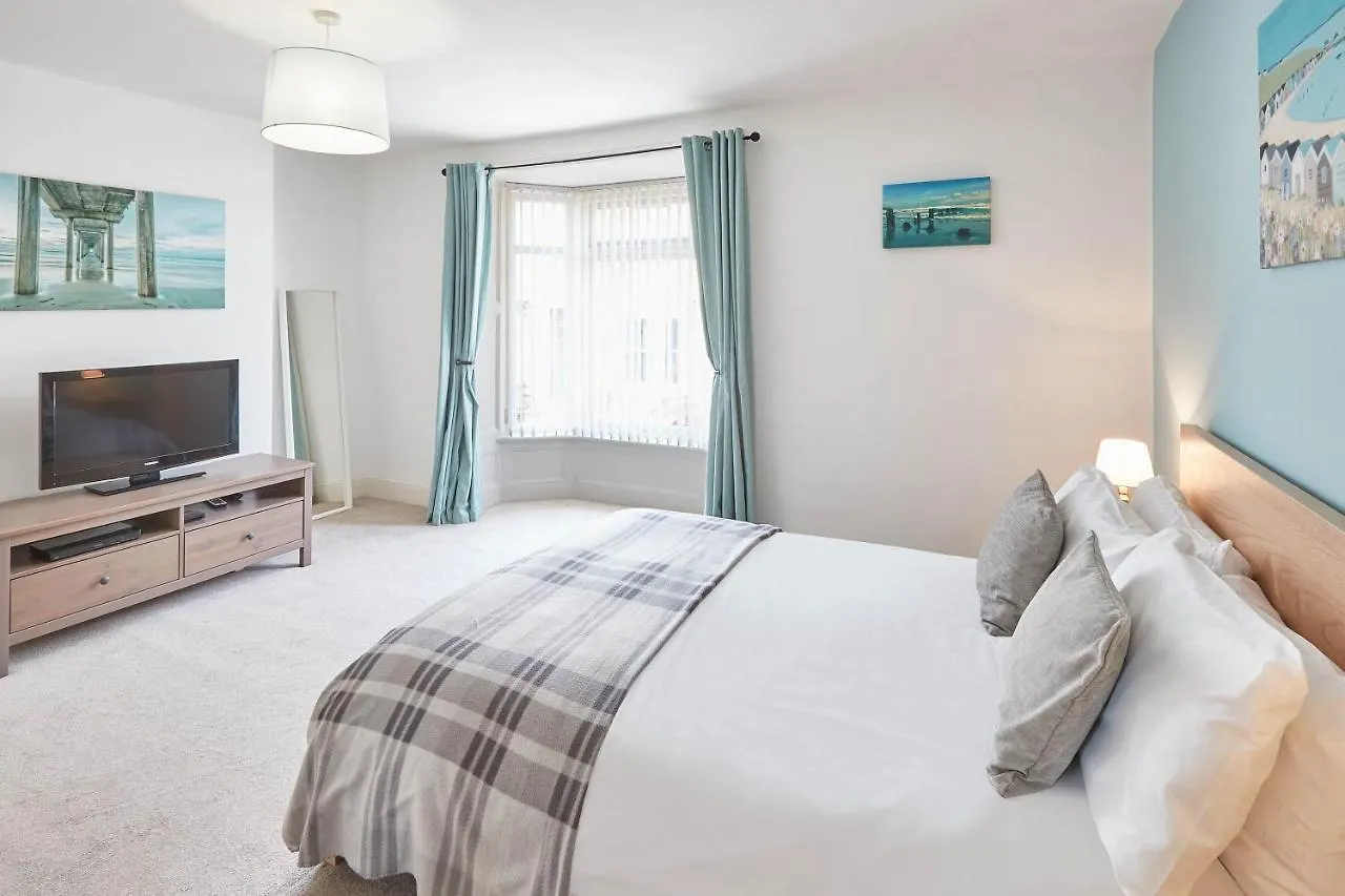 Holiday home Host & - Elysium House *