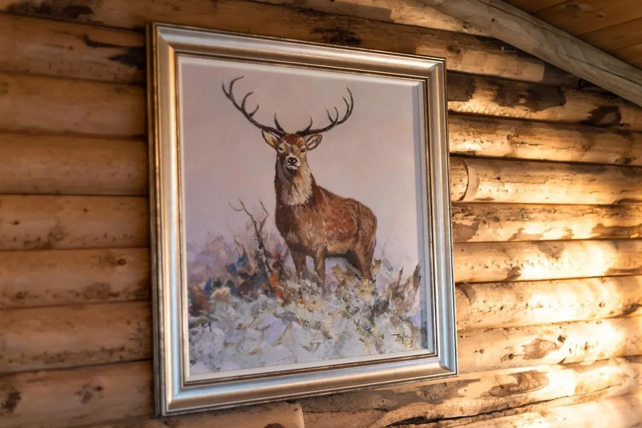 The Stag At Cross Butts Farm 휫비