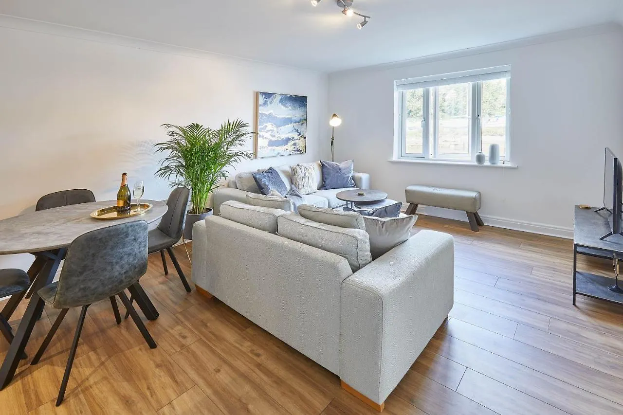Apartment Host & - Freshwater View Whitby
