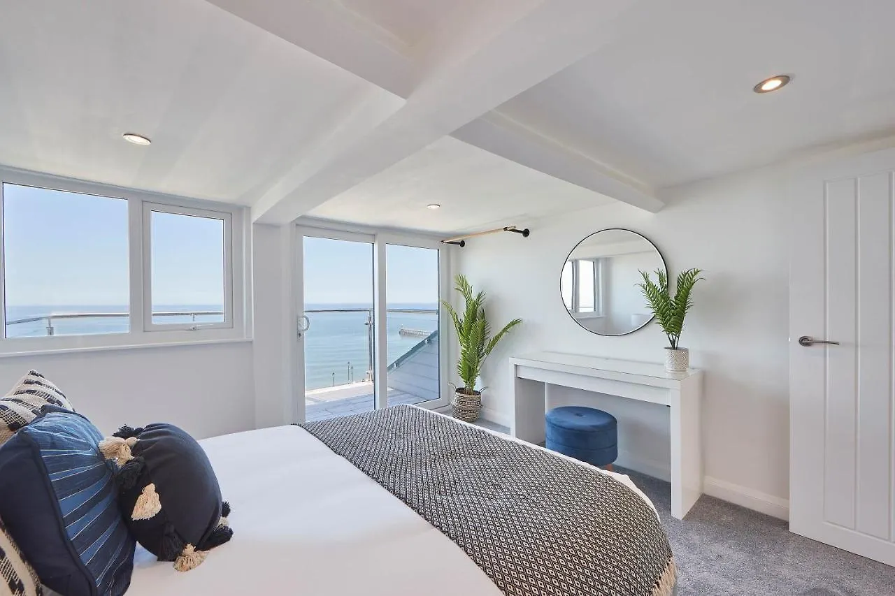 Host & - Pier View Penthouse Apartment *