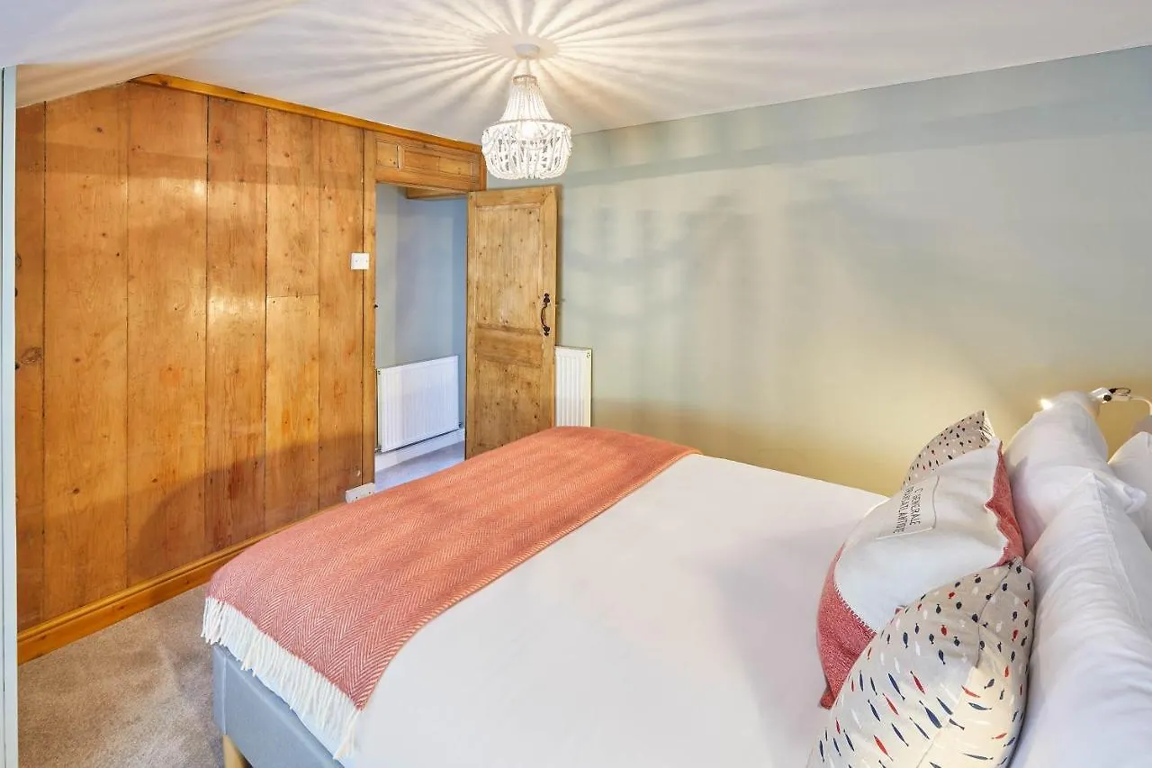 Holiday home Host & - Spring