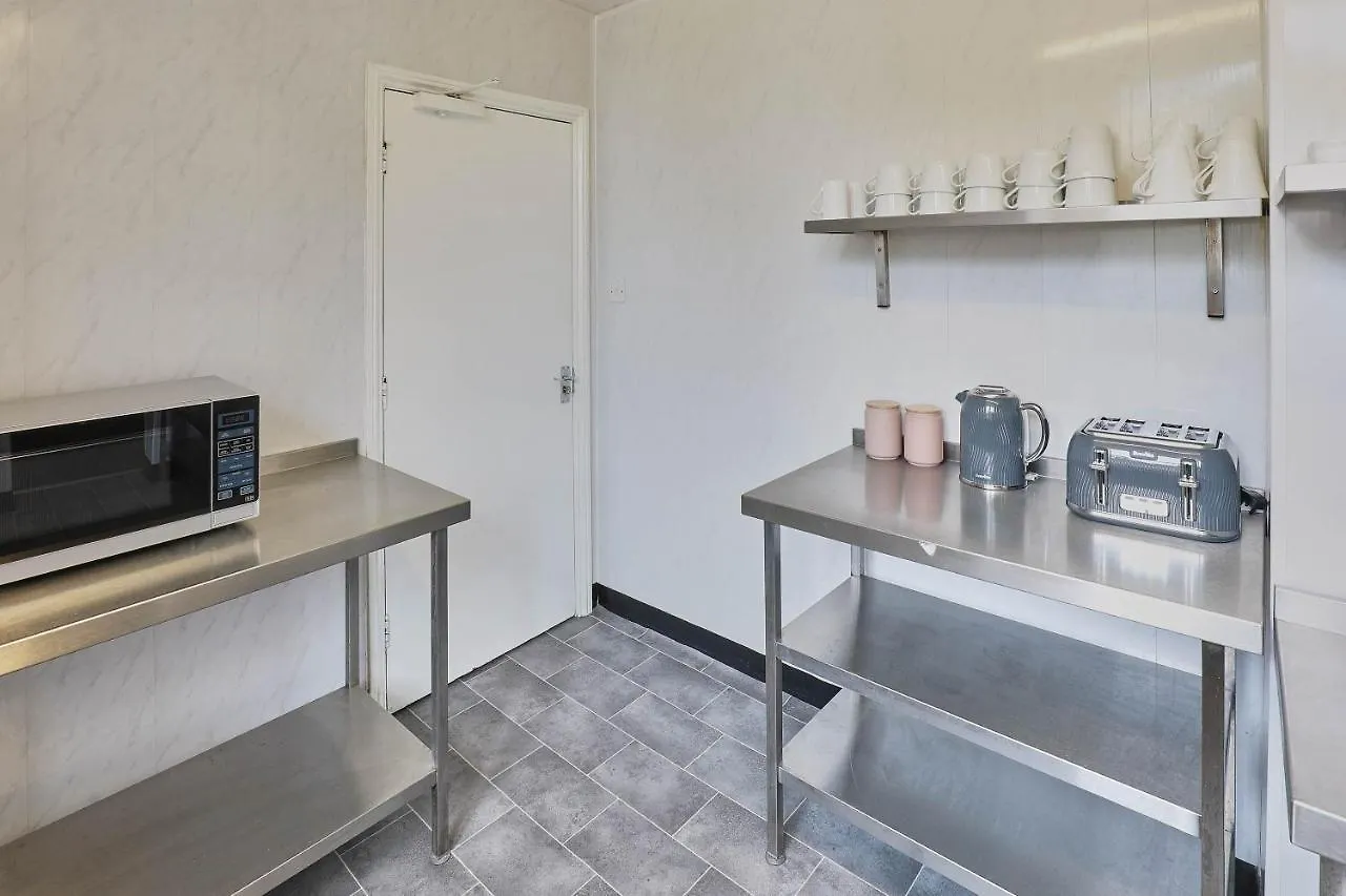 Host & - Cook's Quarters *