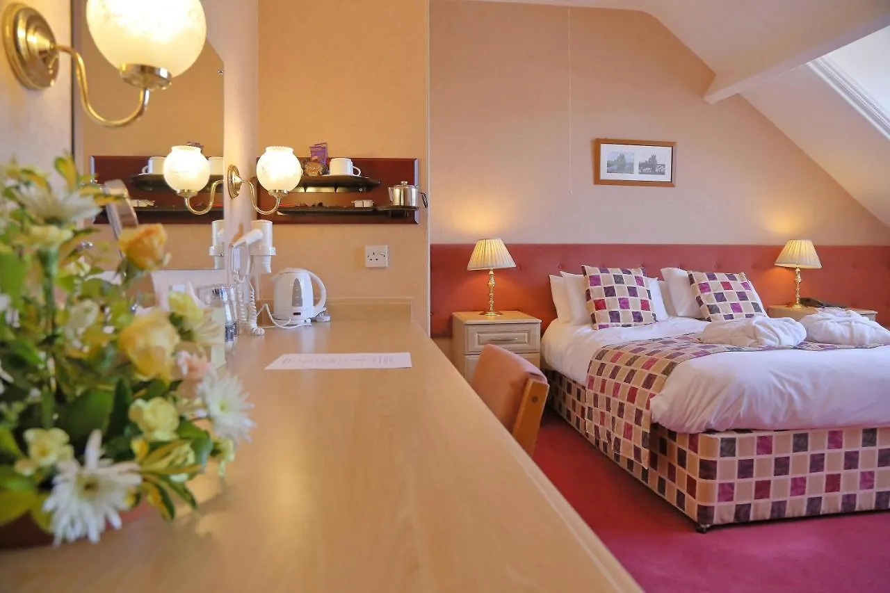 Hotel Saxonville