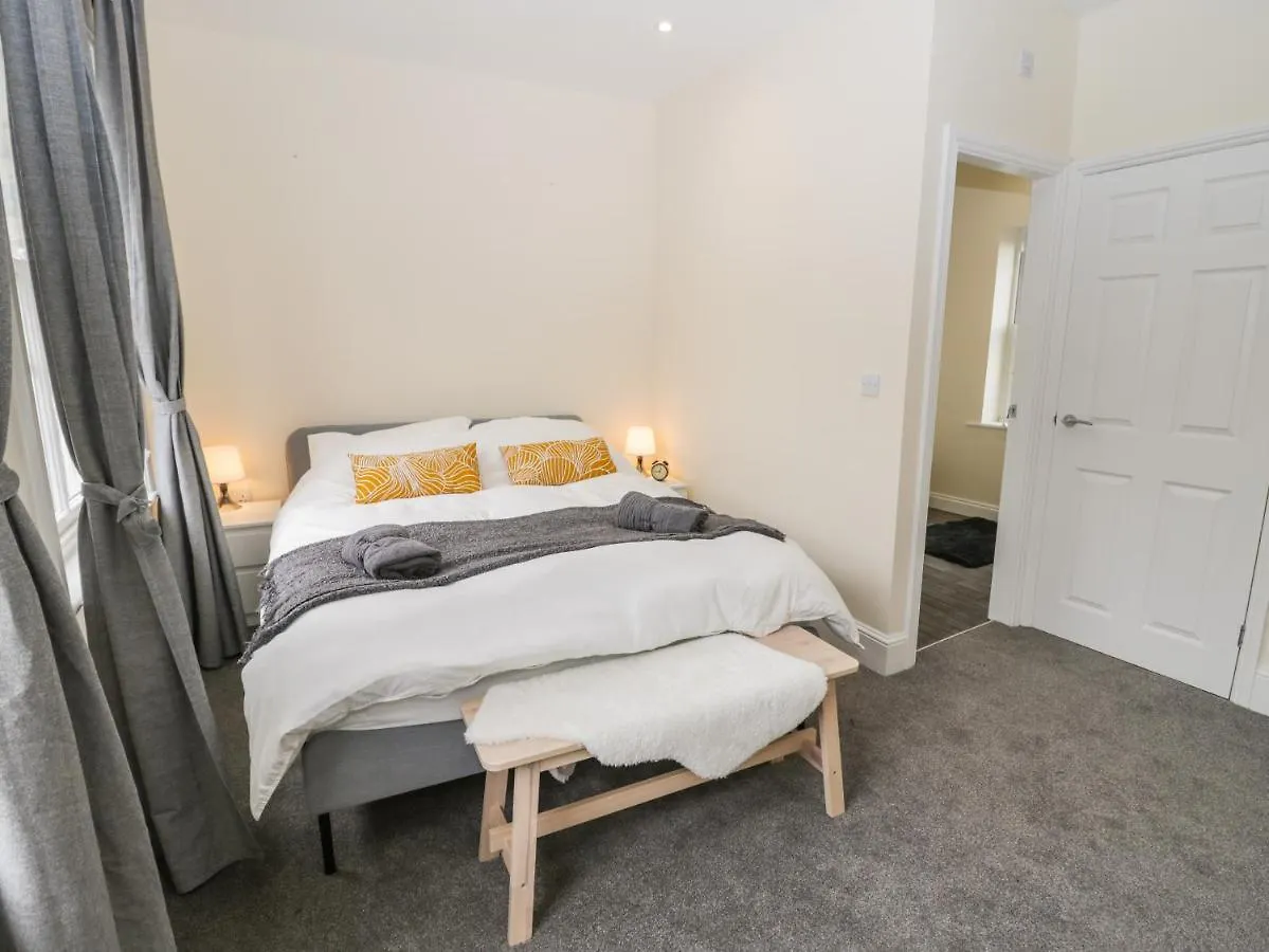 24 Baxtergate