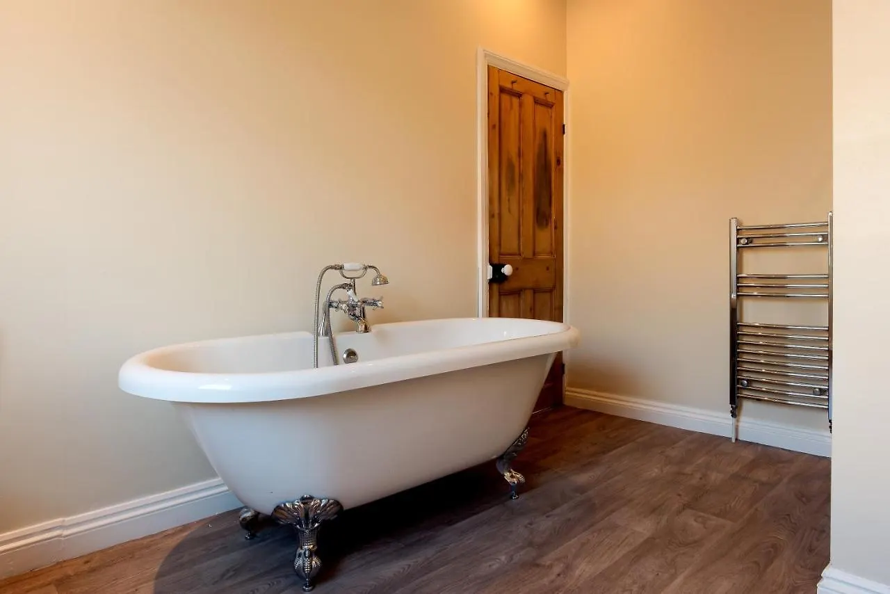 Holiday home Willow Tree - Dog Friendly, Spacious & Central Whitby