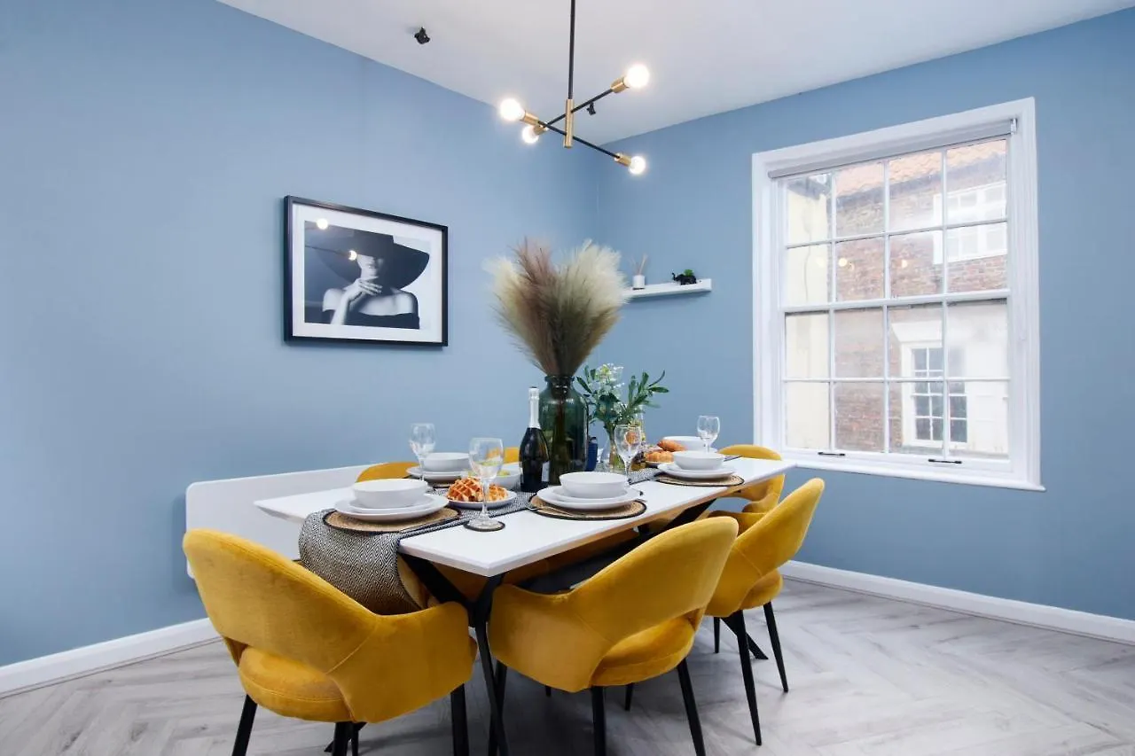 Appartamento Newley Refurbished - Stylish 3 Bed Abode In - Sleeps 7 *