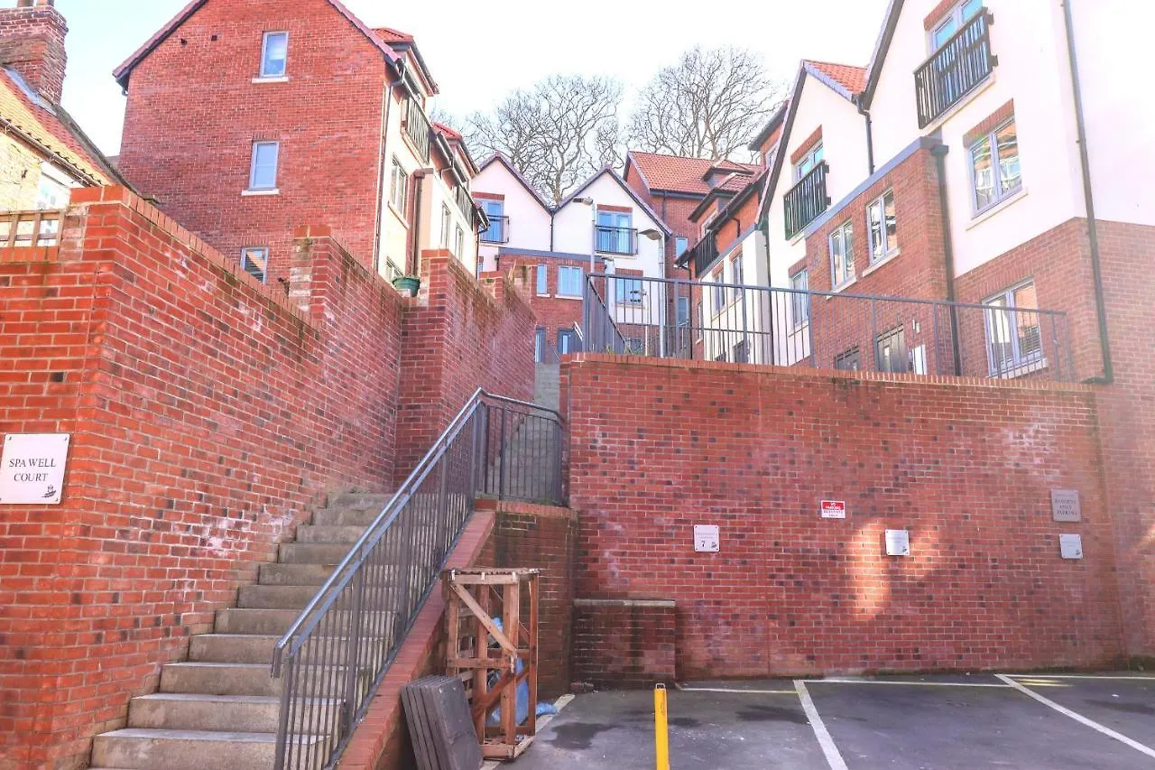Coastguards View 度假居 惠特比
