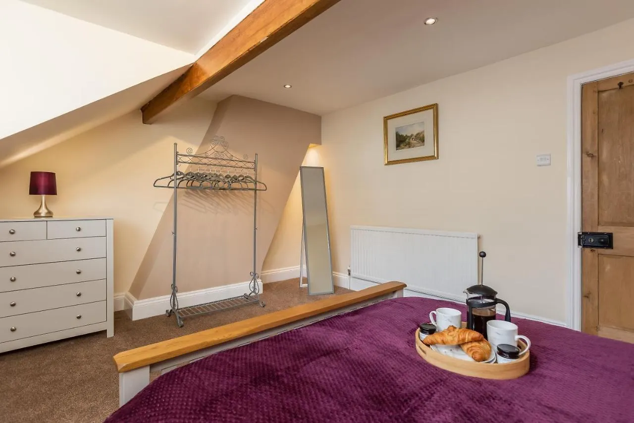 Willow Tree - Dog Friendly, Spacious & Central *