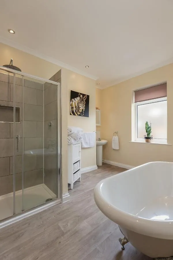 Holiday home Willow Tree - Dog Friendly, Spacious & Central *