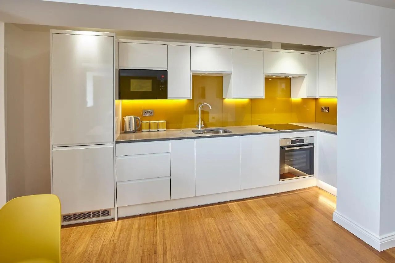 Host & - The Royal Hideaway Apartment