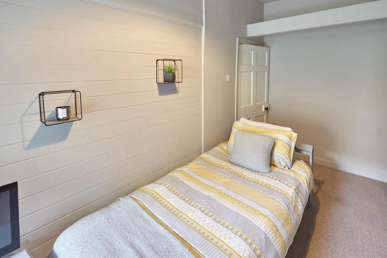 Host & - Leesholme Loft Whitby