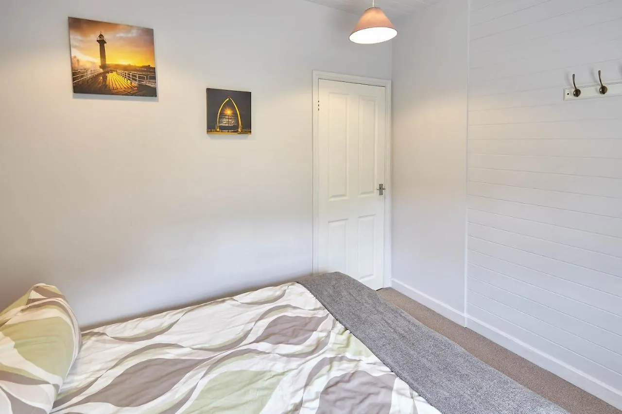 Host & - Leesholme Loft Apartment