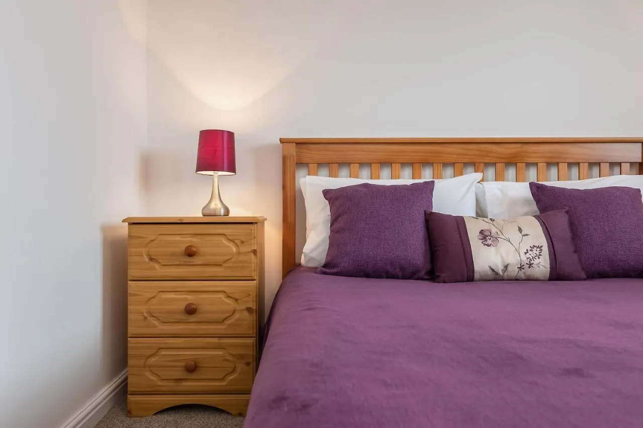 Arundel - Luxurious, Homely & Dog Friendly With Parking Whitby