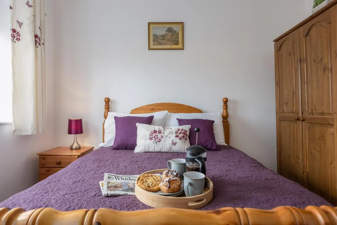 Arundel - Luxurious, Homely & Dog Friendly With Parking Holiday home