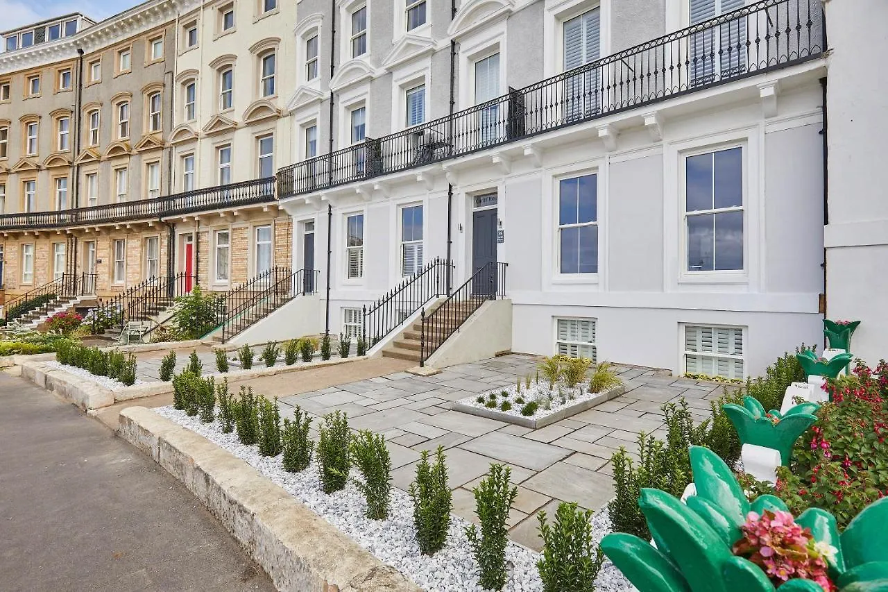 Apartment Host & - The Royal Hideaway *