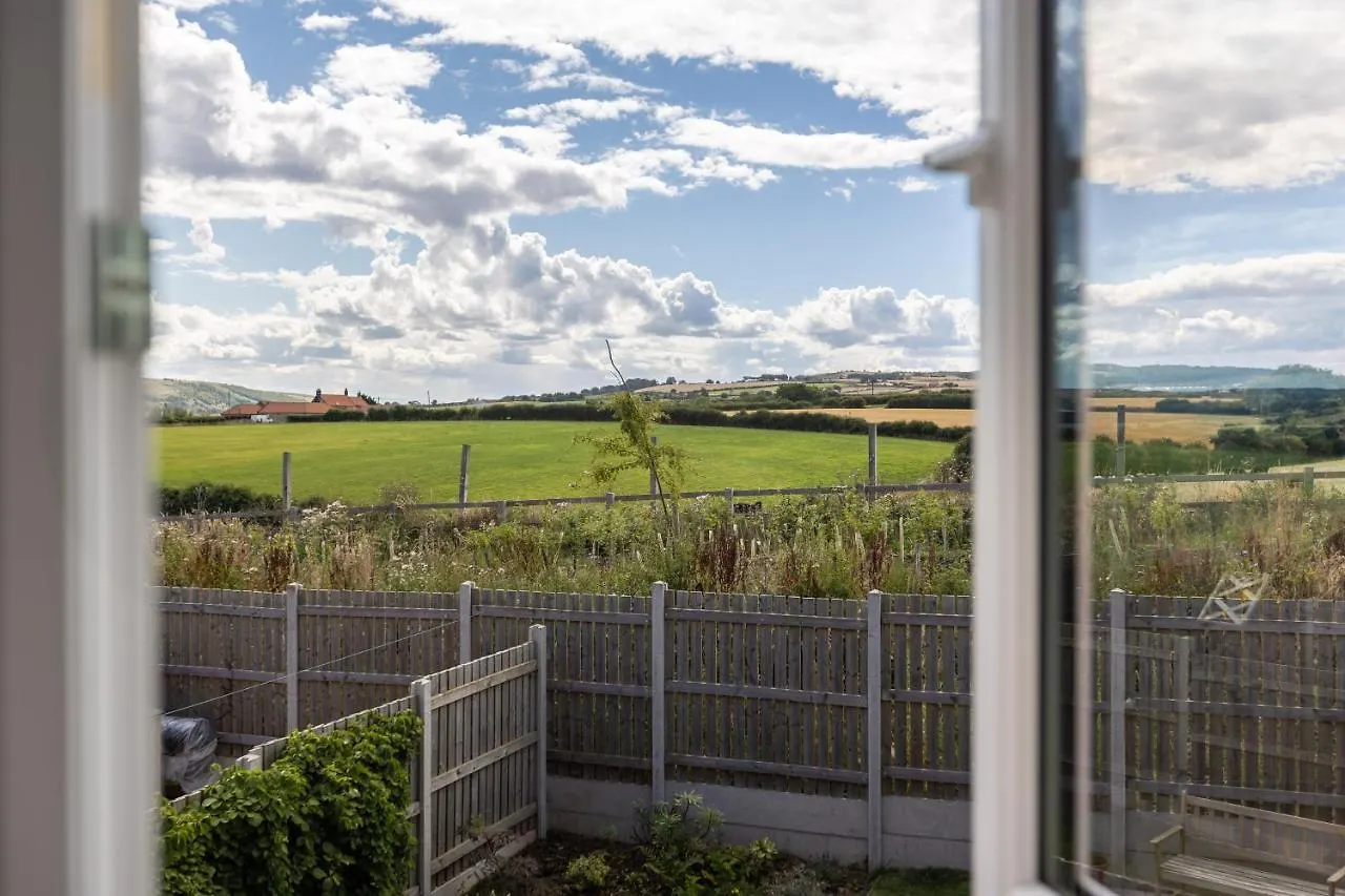 Holiday home Arundel - Luxurious, Homely & Dog Friendly With Parking