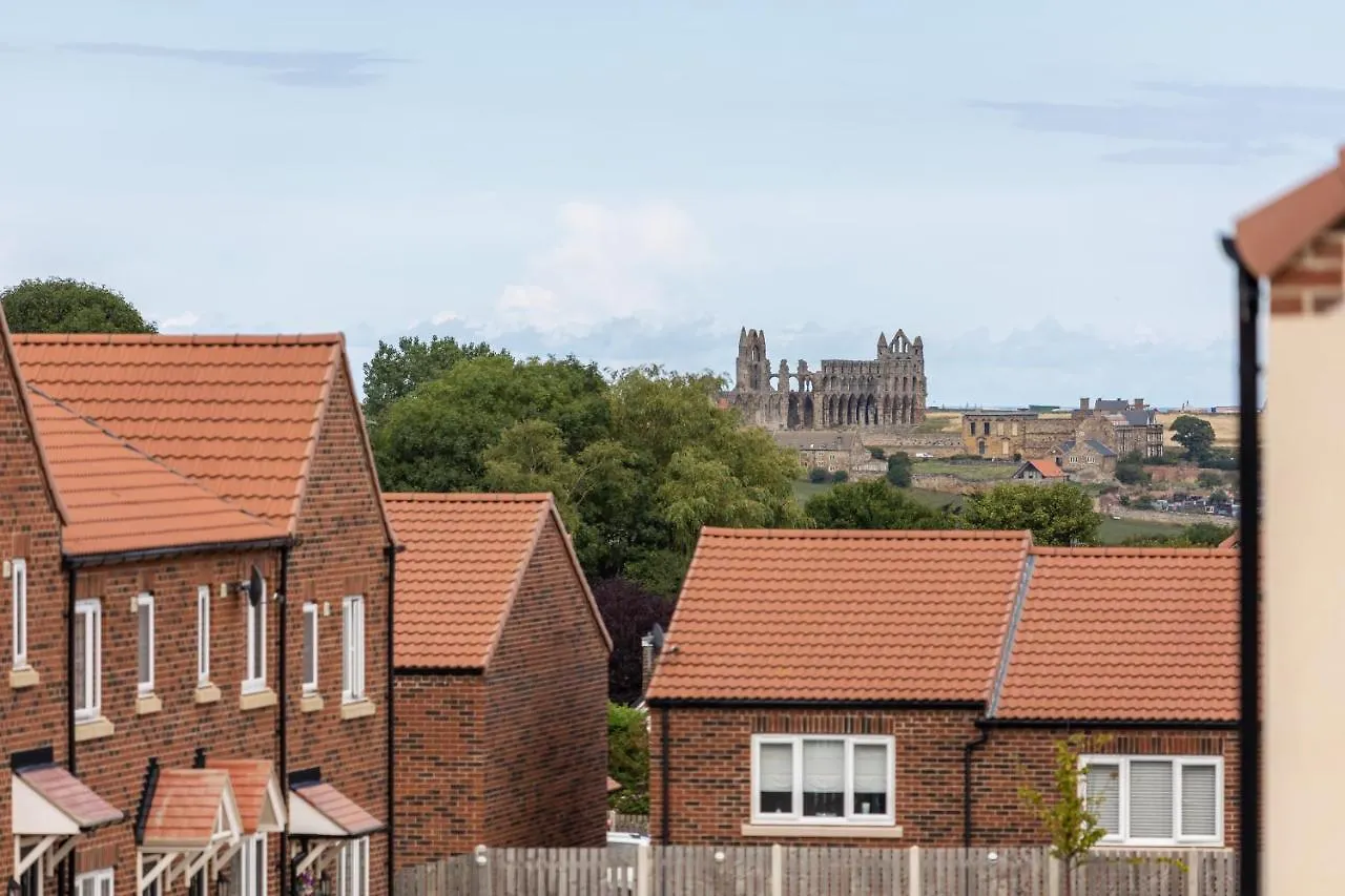 Arundel - Luxurious, Homely & Dog Friendly With Parking * Whitby