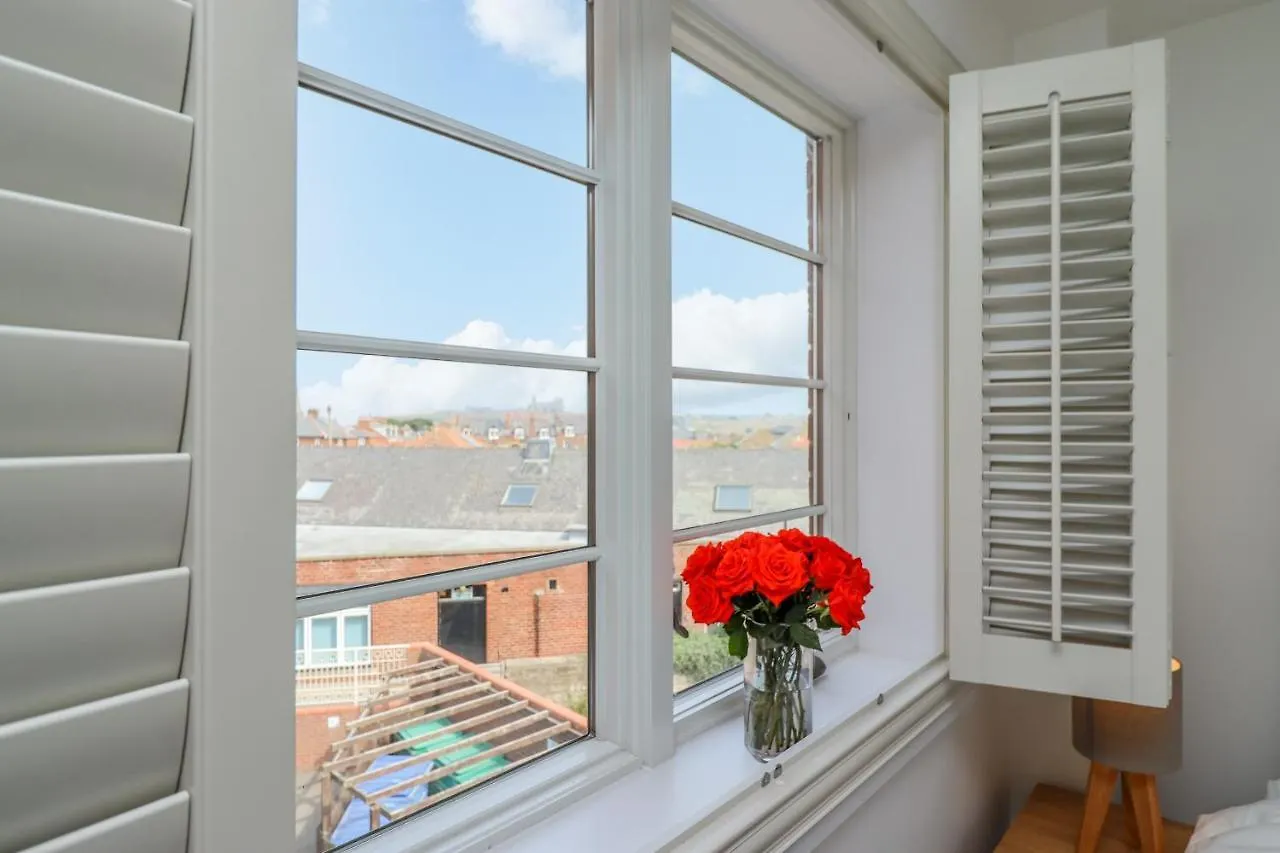 Apartment Above & Beyond Whitby