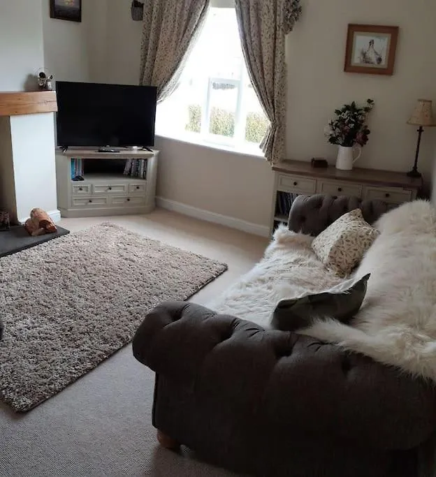 2 Brackengarth Whitby