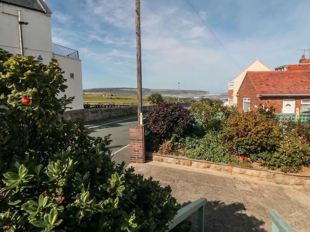 Holiday home Beachcrest Whitby