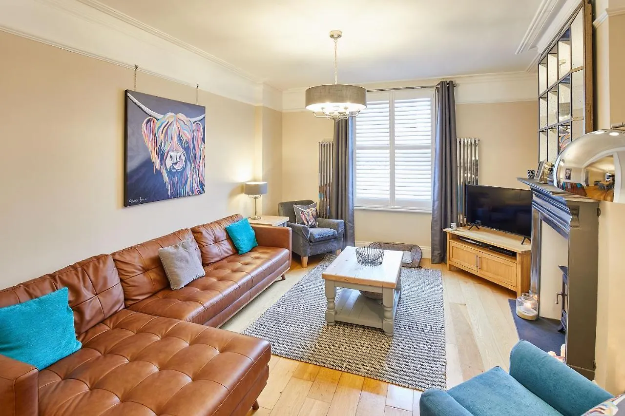Holiday home Host & - Hutton House *