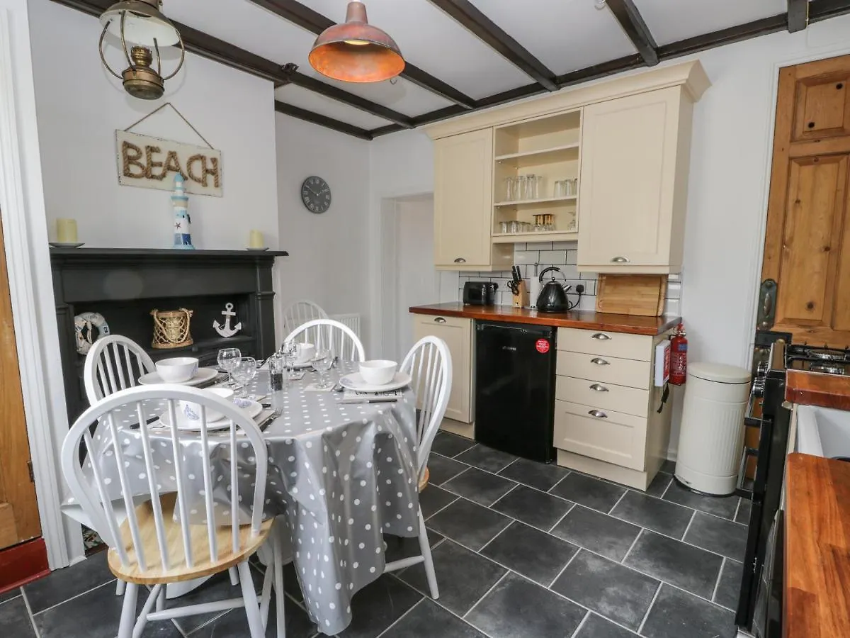 Holiday home Pebble