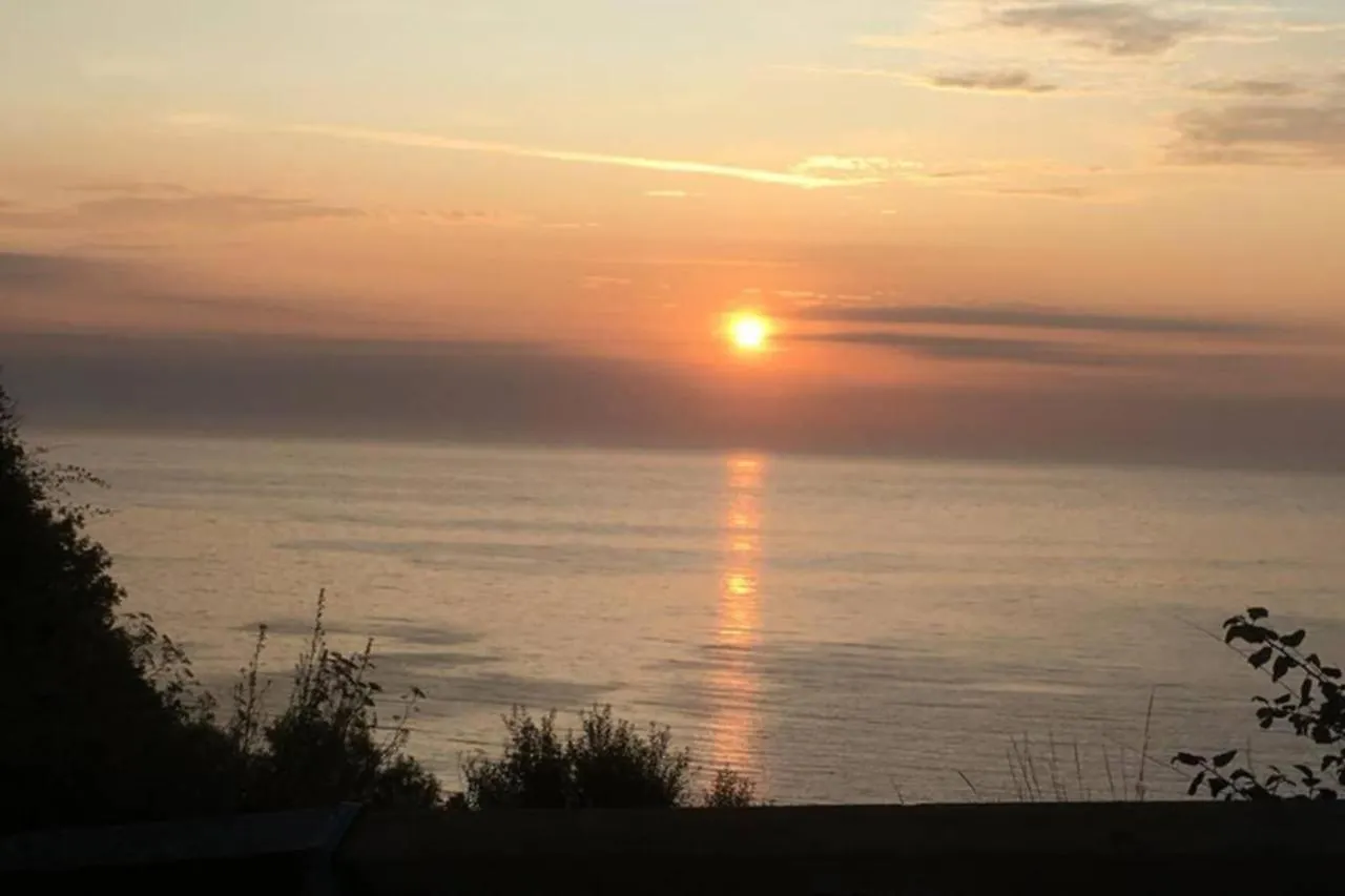 East Cliff View - Yorkshire Coast Lets