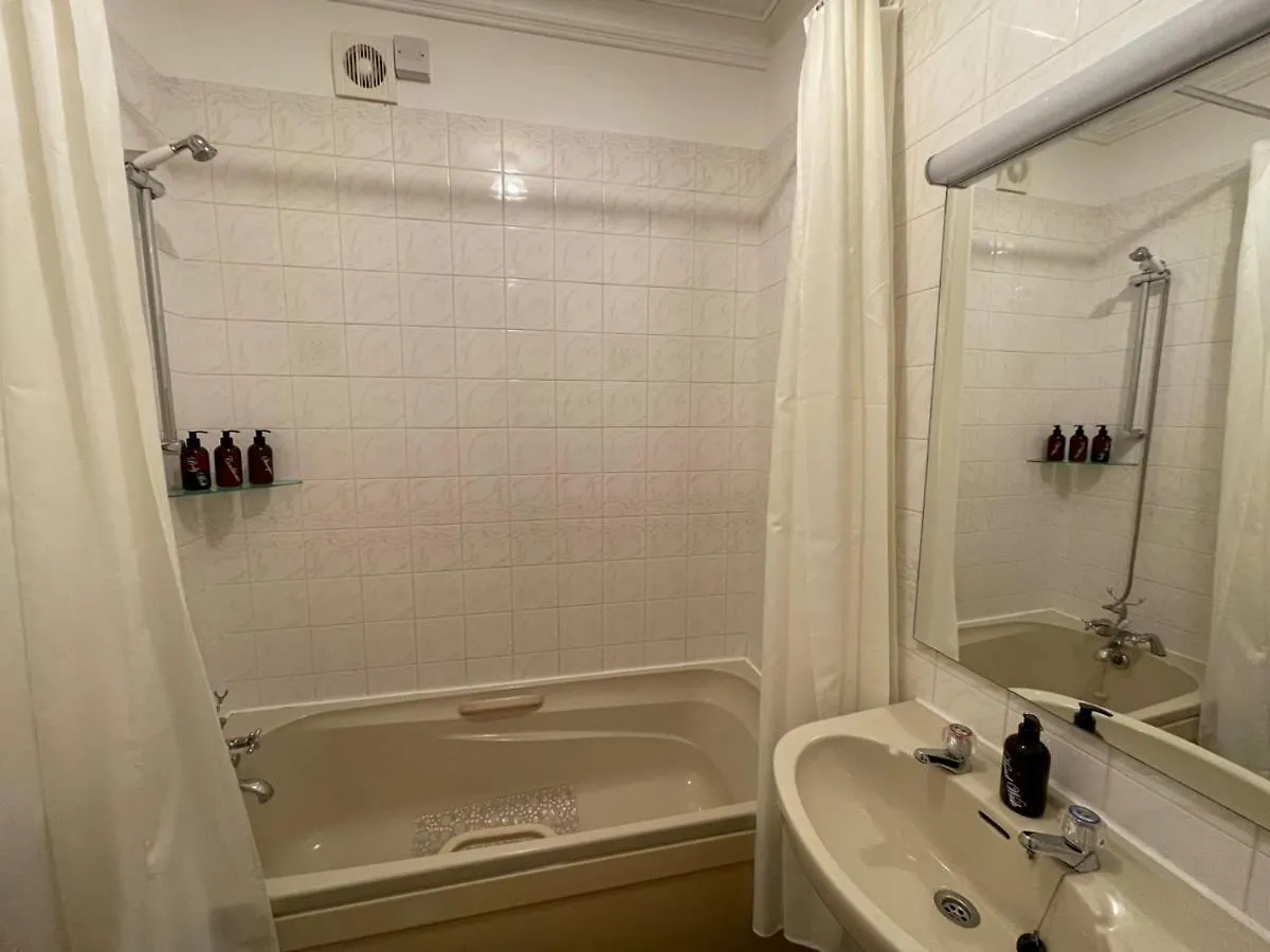 The Captain's Only Guest house 3*