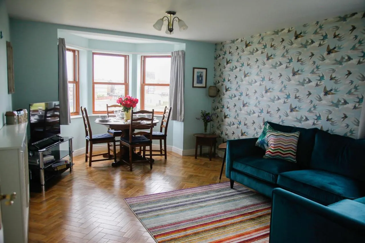 Apartment Out Of The Blue, Whitby