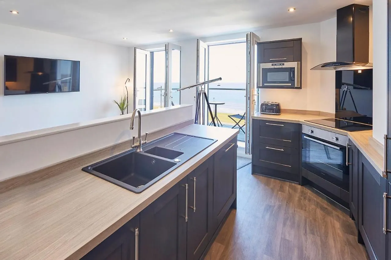 Apartment Host & - The Waves Whitby