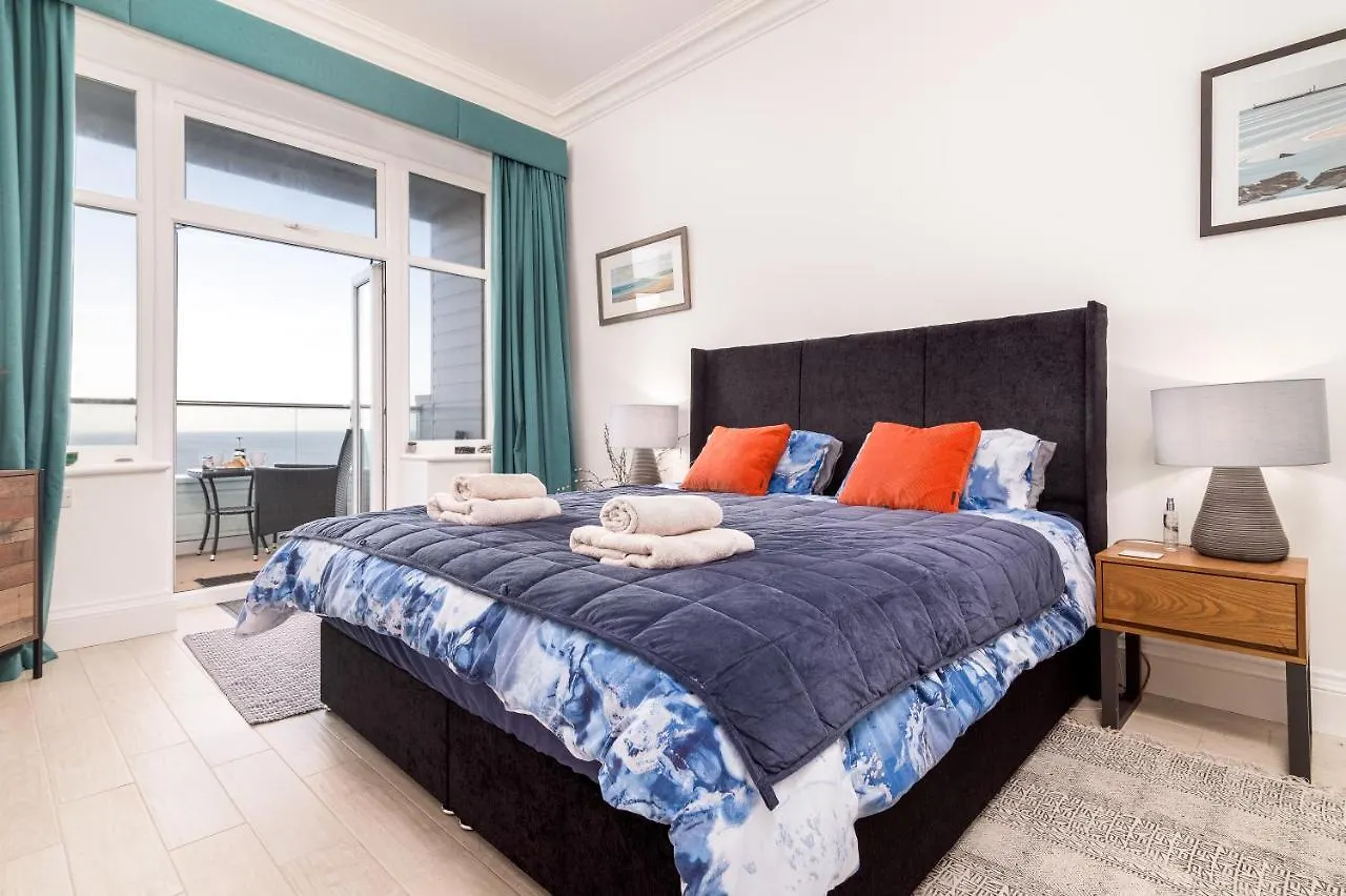 No 8 Metr0pole Towers Luxury With Sea Views Yorkshire Coast Lets Apartment
