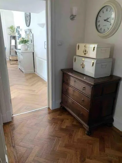 Whitehall, Thomas Turnbull Flat 3 Beautiful In Georgian House Apartment