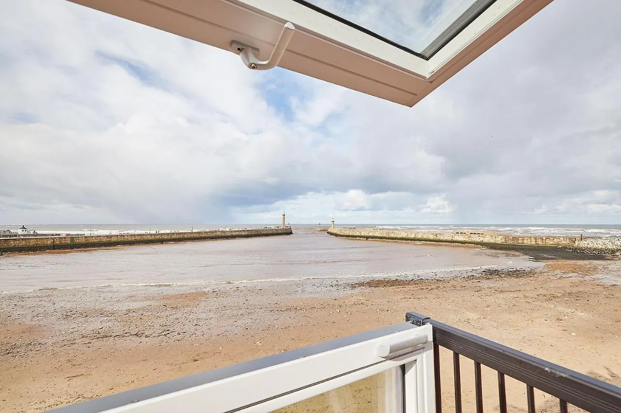 Host & - No 3 Sandside Whitby