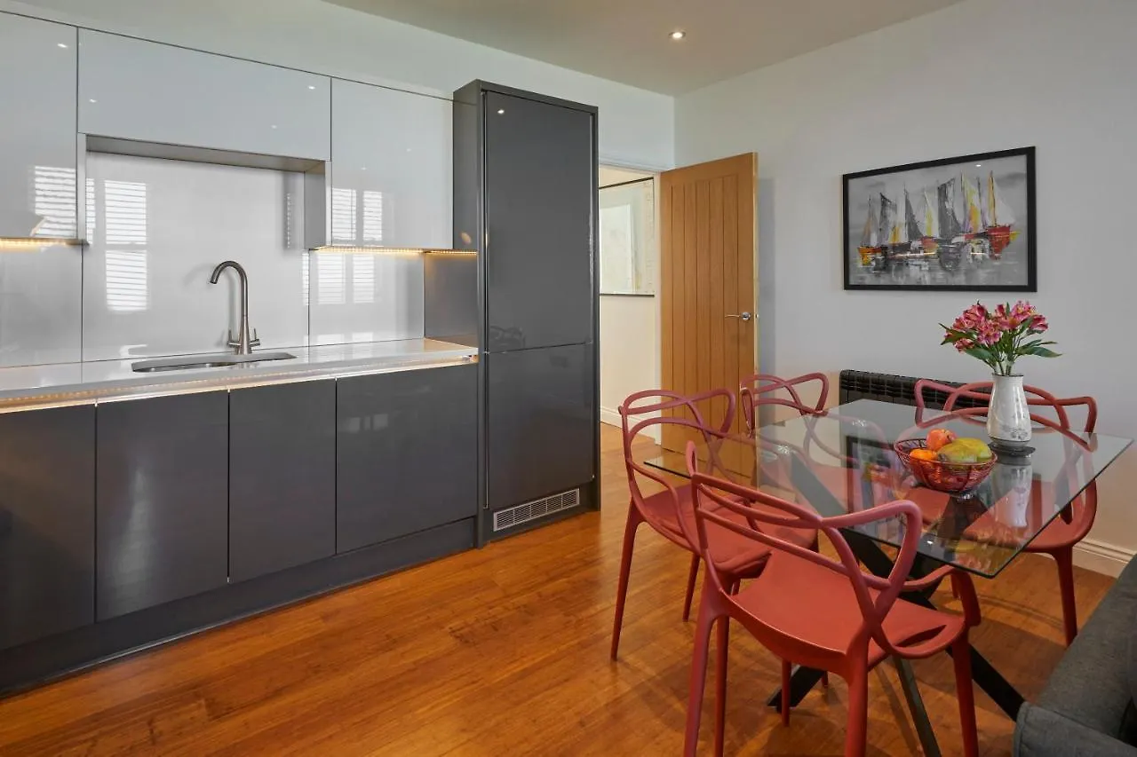 Apartment Host & - Number At Carlill