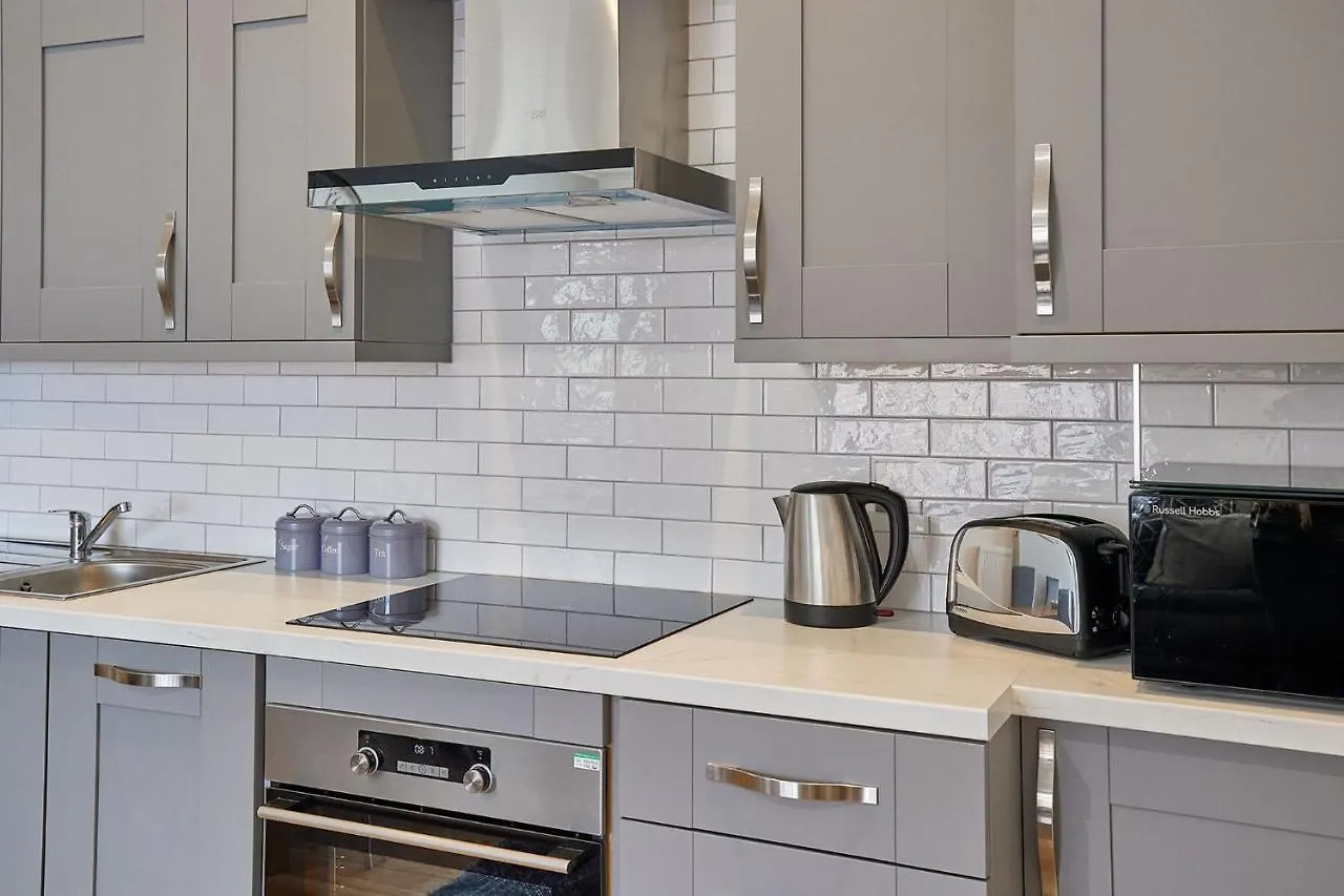 3, Khyber Apartamento *