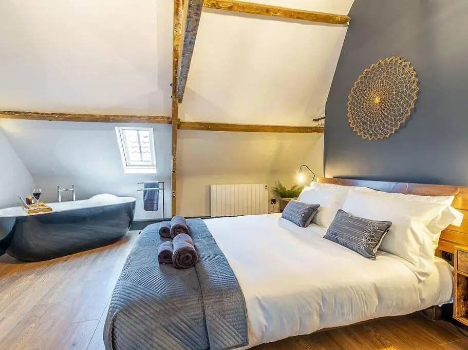 One Over Eight - Luxury One Bed Whitby