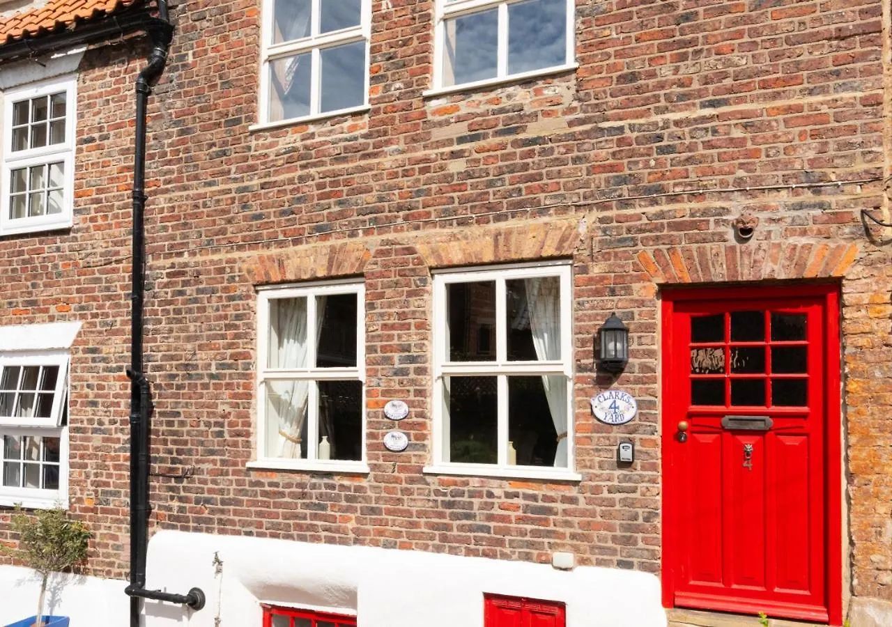 4 Clarks Yard Holiday home