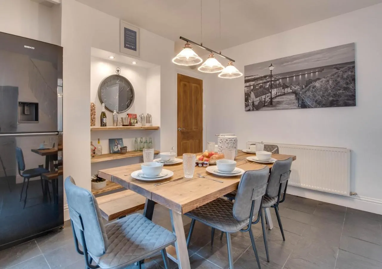 Holiday home Whitsend Whitby