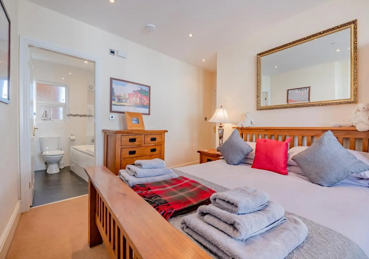 Apartment 5 Kenilworth House