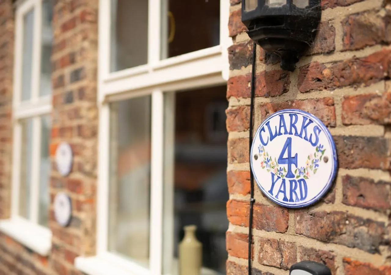 Holiday home 4 Clarks Yard *