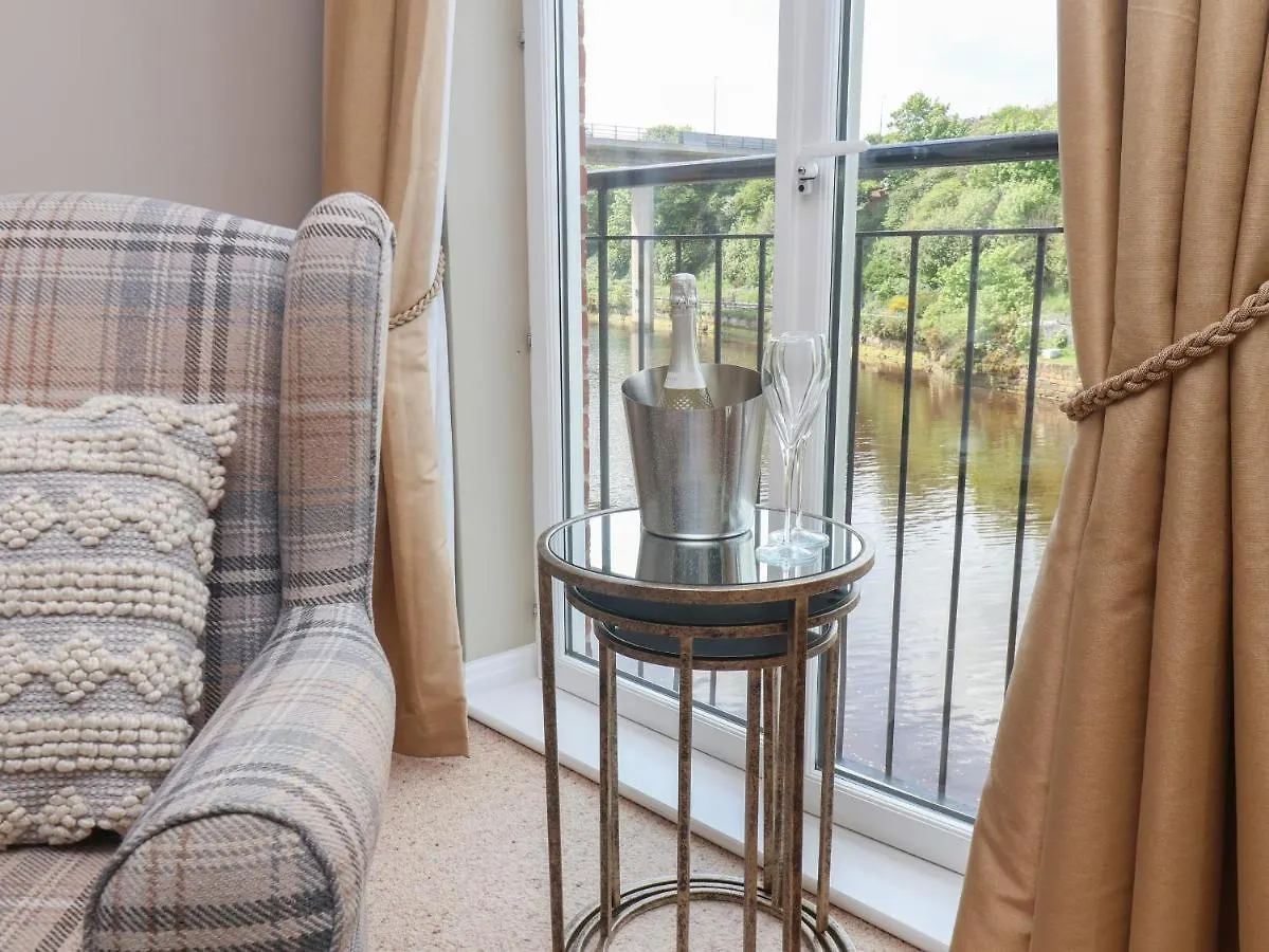 Apartment Heron's Landing Whitby