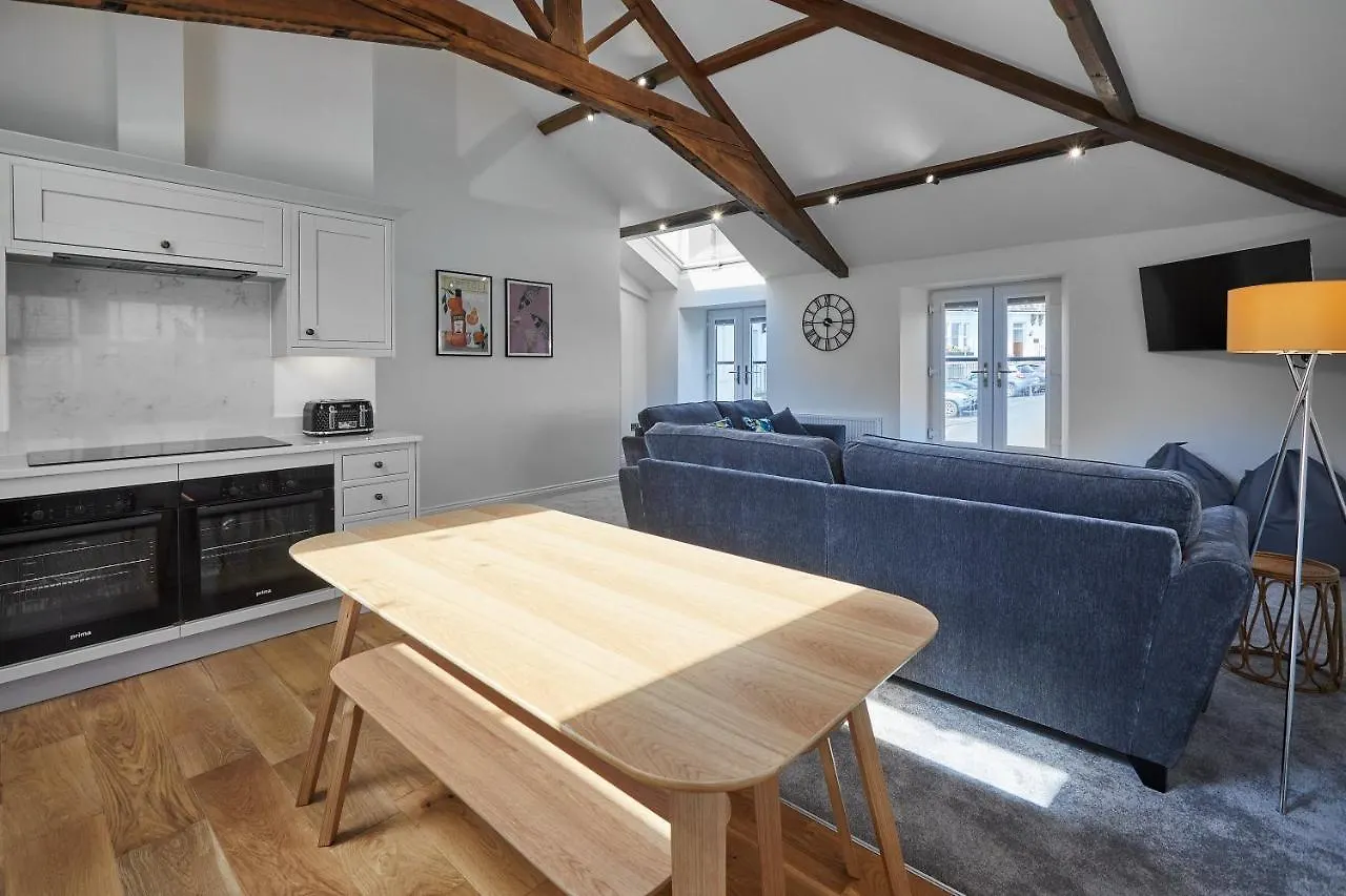 Host & - 1 The Mount Holiday home